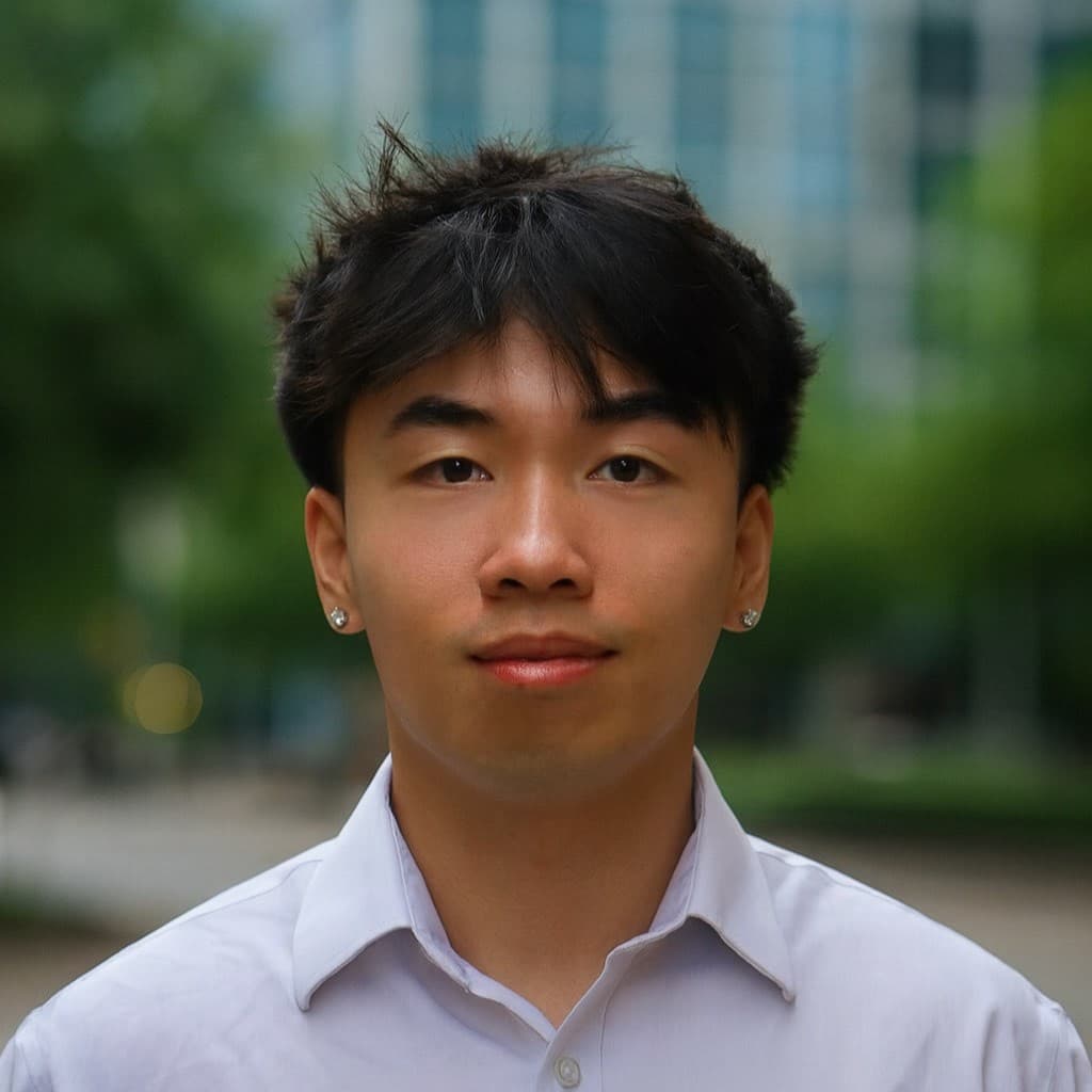 Steven Hua portrait